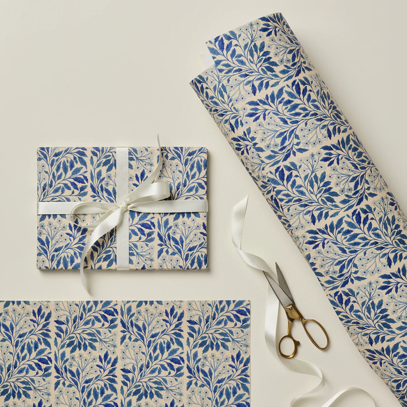 Blue Flora Patterned English Wrapping Paper